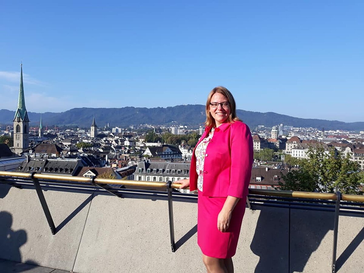 Sanita Baranova, Cīrihē, pārstāvot Latvijas Universitāti Eiropas Universitāšu asociācijas darba grupā 2018. gadā