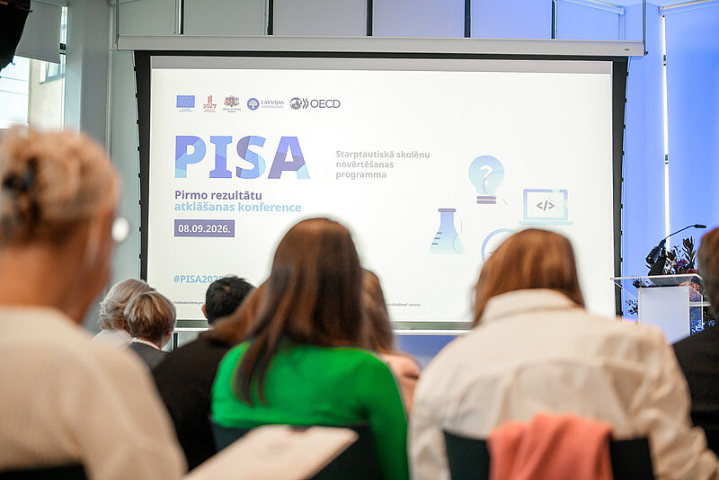 Publiskoti OECD starptautiskā skolēnu novērtēšanas pētījuma PISA 2025 rezultāti