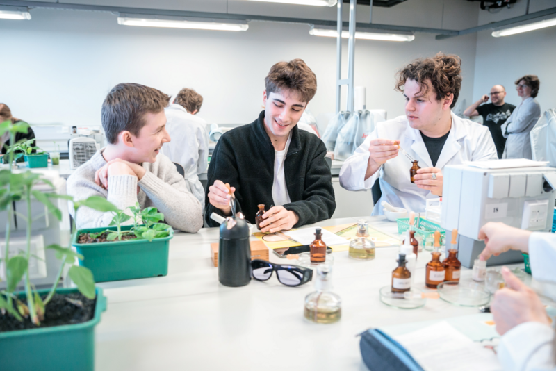 Piesakies izbaudīt studenta dzīvi “Studenta kurpēs”!