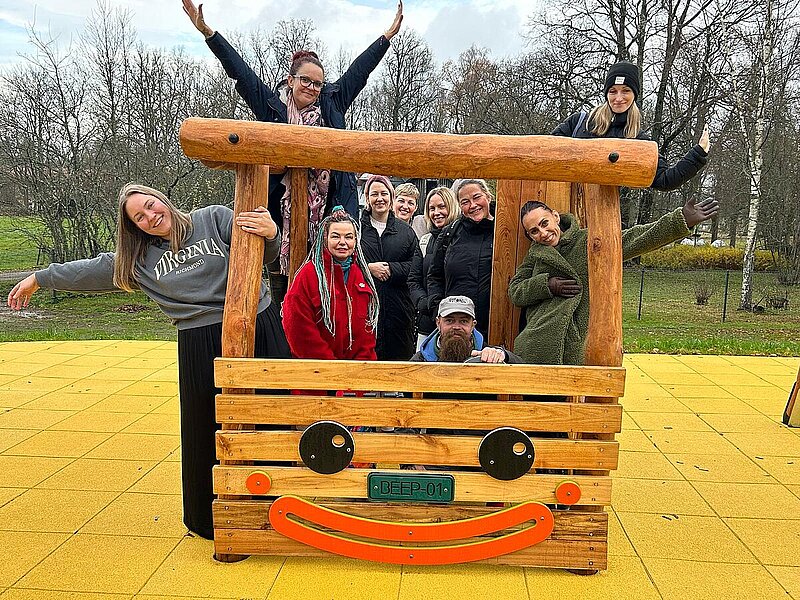 “Redzēt pasauli pētnieka acīm un apjēgt – skolotājs ir burvis”: ieskats jauno skolotāju darbā indukcijas gadā